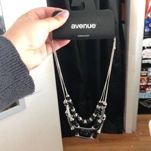 Avenue necklace